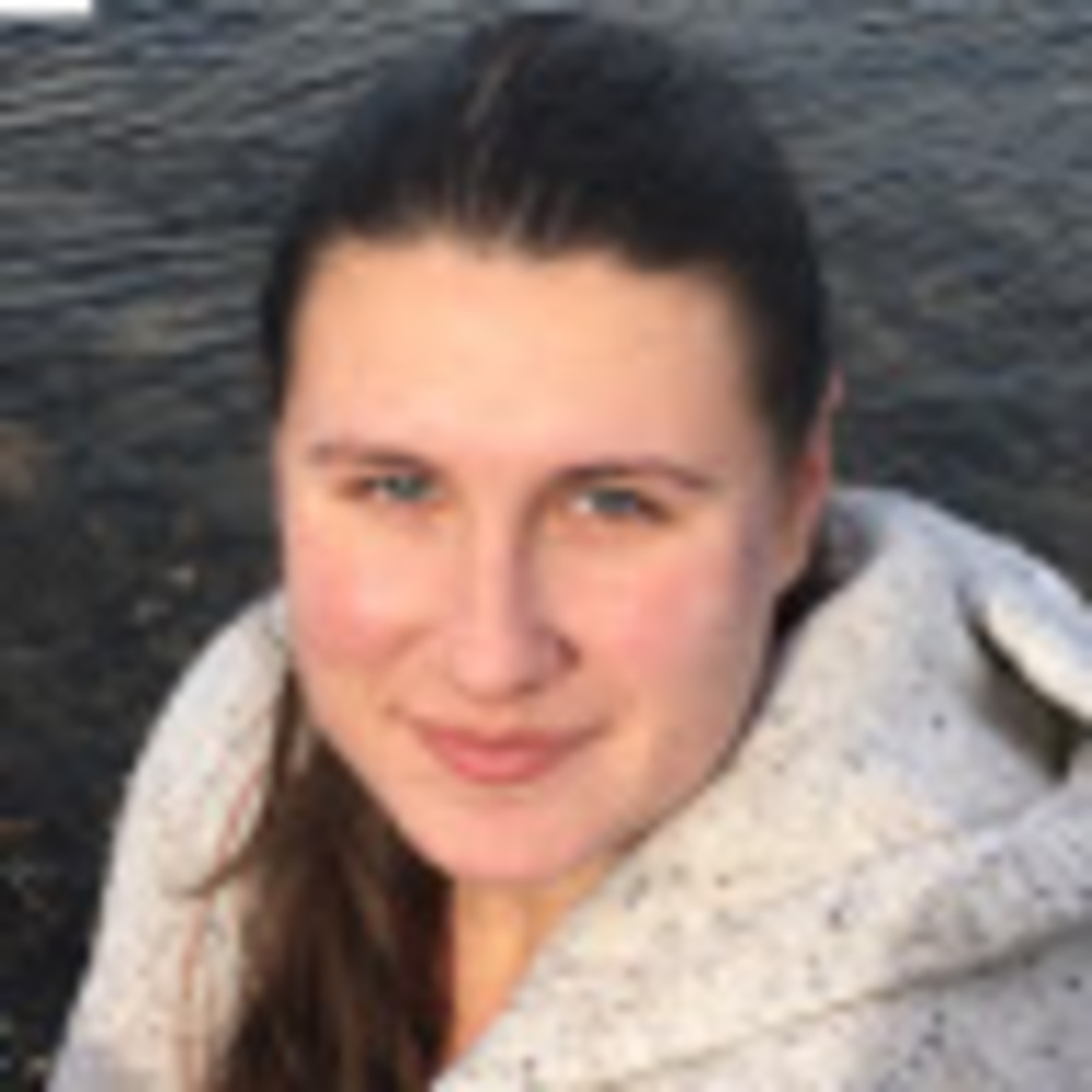 Meet your Posher, Alyssa